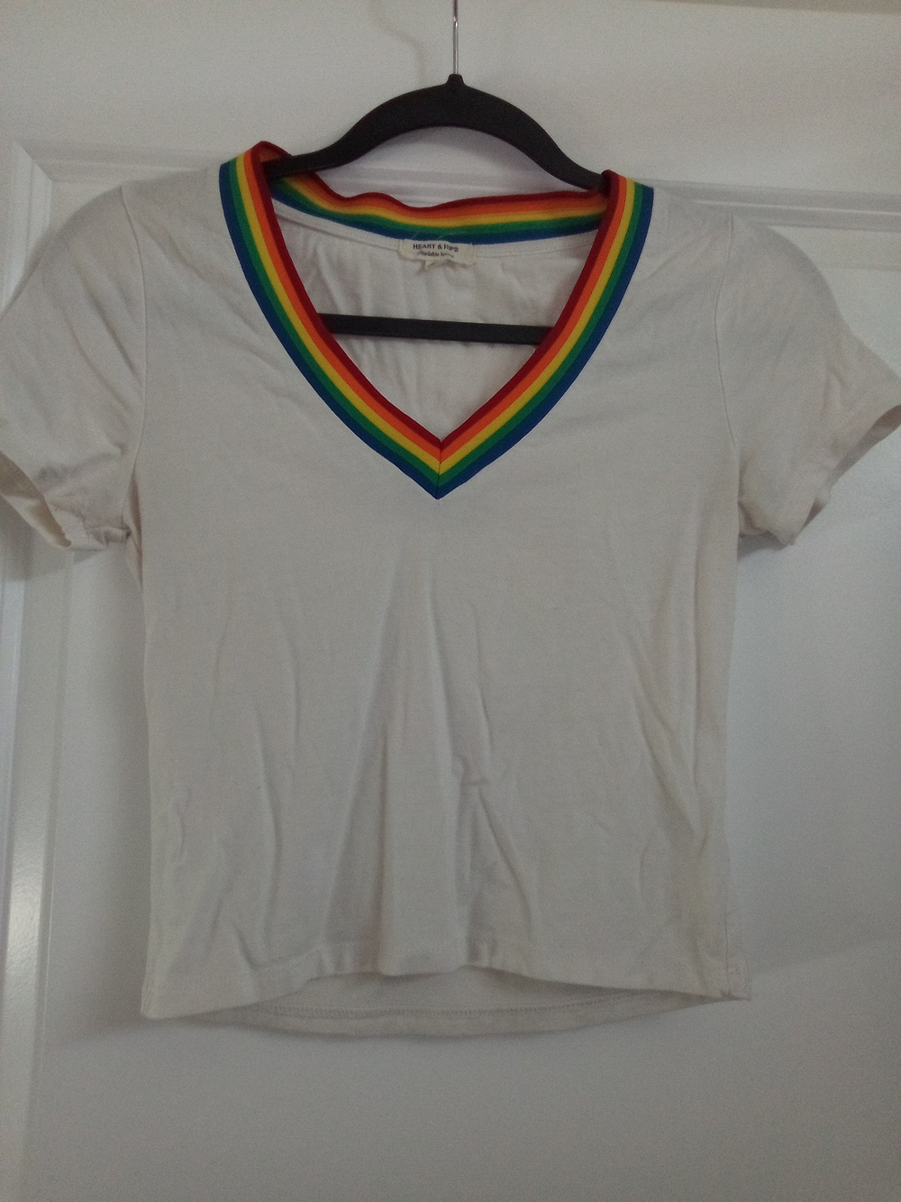 Heart & Hips Ivory Crop Tee with Rainbow Neck Trim Short Sleeves Size Small